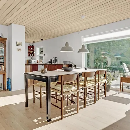 3 Bedroom Beach Front In Juelsminde 別荘 *
