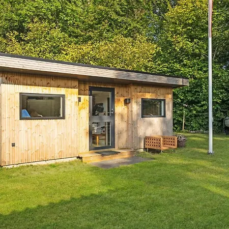 3 Bedroom Beach Front In Juelsminde
