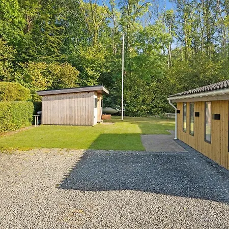 3 Bedroom Beach Front In Juelsminde 別荘 Sønderby
