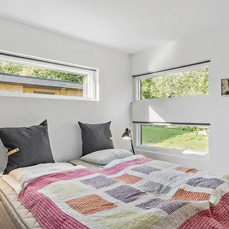 3 Bedroom Beach Front In Juelsminde *