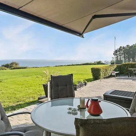 別荘 3 Bedroom Beach Front In Juelsminde